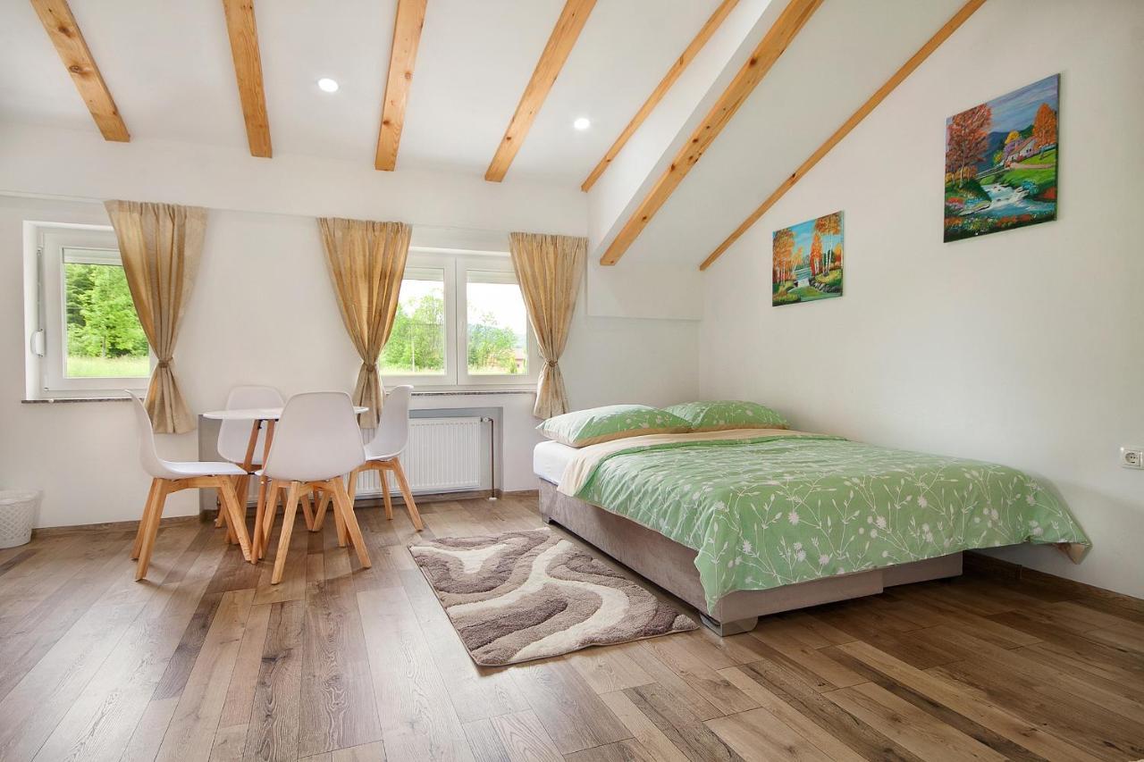 Studio Apartments Kaya Čatrnja Eksteriør billede